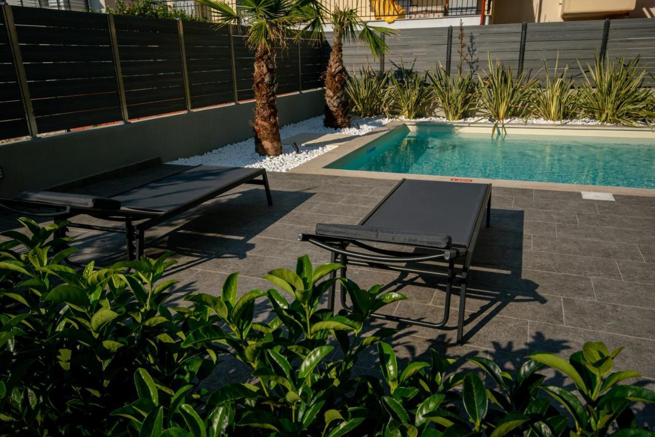 Olive 102 Apartman Peraía Kültér fotó